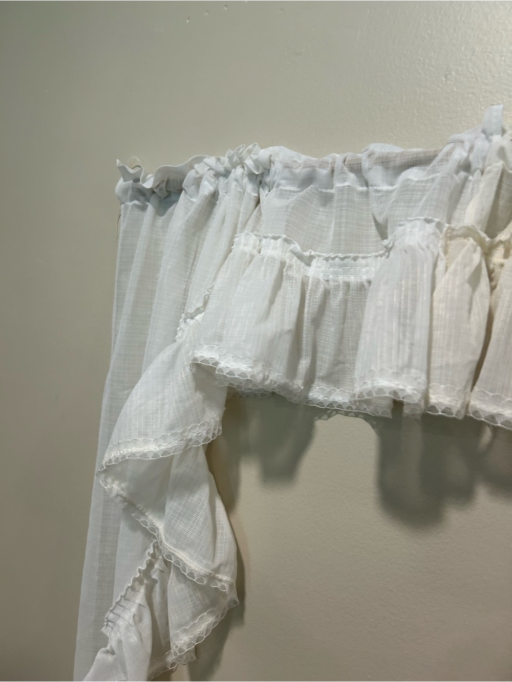 White Ruffled Sheer Window Valance - Picture 4 of 8